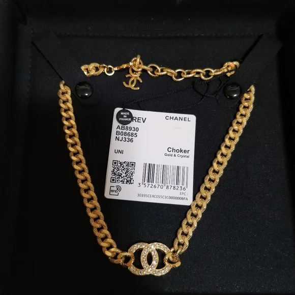 🆕️ Chanel CC Logo Gold &Strass Necklese - Picture 6 of 16